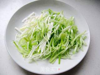 京酱肉丝的做法步骤:2