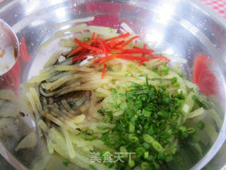 【凉拌香辣土豆丝】的做法步骤:4