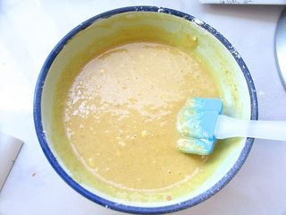 另类方法吃奶茶——奶茶蜜豆蛋糕卷的做法步骤:8