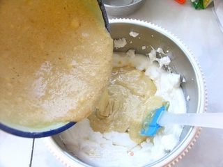 另类方法吃奶茶——奶茶蜜豆蛋糕卷的做法步骤:10