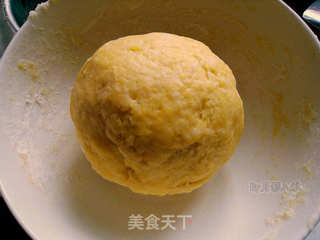 海鲜至尊匹萨----料足的匹萨自己做的做法步骤:3