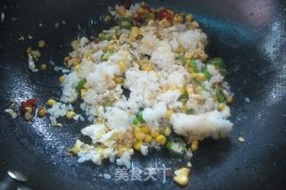 甜玉米炒饭的做法步骤：6
