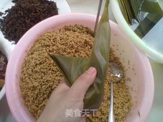梅干菜大肉粽的做法步骤:7