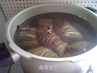 梅干菜大肉粽的做法步骤:10