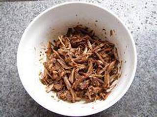 卷饼、馒头的好搭档-----蒜香拌卤肉的做法步骤:4