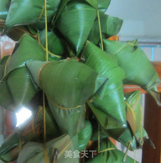 端午节吃粽子------今天包了花生莲子肉粽的做法步骤:9