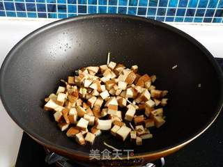 青豆炒豆干的做法步骤:6