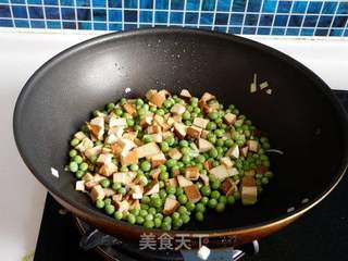 青豆炒豆干的做法步骤:8