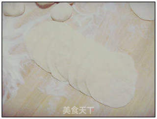 韭菜水饺 。的做法步骤：12