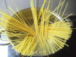 黑椒牛肉意酱面的做法步骤:11