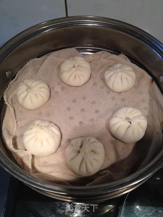味噌海米芹菜包的做法步骤:11