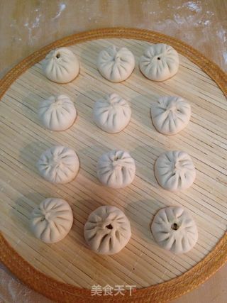 味噌海米芹菜包的做法步骤:10