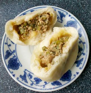 猪肉豇豆包子的做法步骤:11