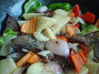 爆炒黑白羊肺——新疆味道的做法步骤:10