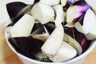 软糯好吃的茄子.泰式甜辣味的做法步骤：1