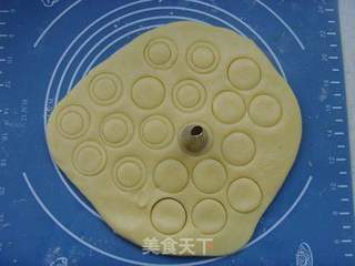纽扣曲奇的做法步骤:7