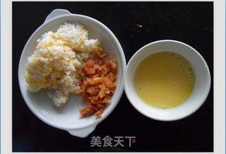 爱心蛋包饭——泡菜炒饭的做法步骤：1