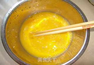 早餐饼——黑芝麻鸡蛋煎饼的做法步骤:2