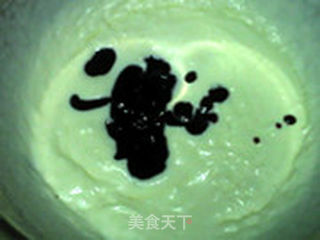 蓝莓慕斯杯的做法步骤:5
