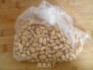 自制美味零食——麻辣花生的做法步骤:8