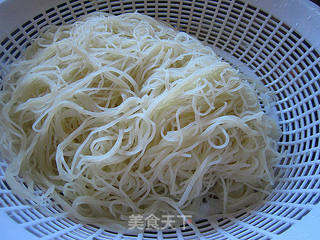 健康好吃素炒米粉的做法步骤：4