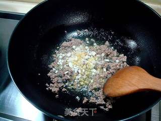肉末烩豌豆的做法步骤：2