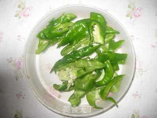 香菇炒肉的做法步骤：2