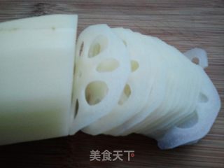糖腌藕片的做法步骤:2