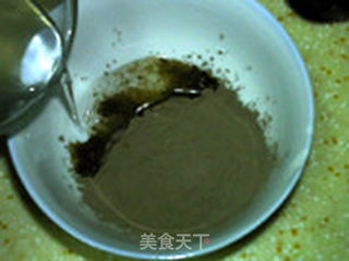 牛奶黑凉粉的做法步骤:3
