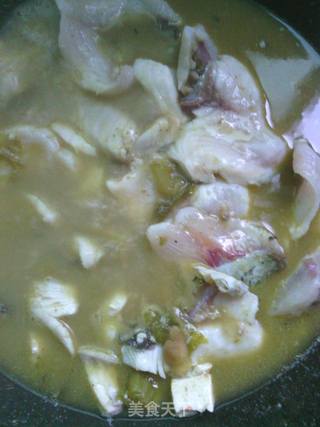 家常小菜——酸菜豆腐鱼的做法步骤:15