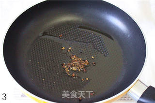 干煸脆皮肥肠的做法步骤:3