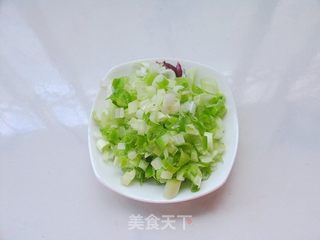 营养美味不止一点点——杂粮葱油饼的做法步骤:4