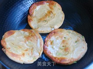 营养美味不止一点点——杂粮葱油饼的做法步骤:12