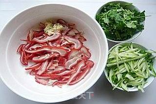 夏季开胃菜——凉拌猪耳的做法步骤:5