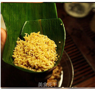 瑶柱酱肉粽的做法步骤:10