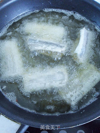 【刺激夏日味蕾 回味无穷】 麻辣干烧带鱼的做法步骤:6