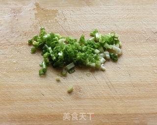 辣的万种风情---鲜辣蘸水兔的做法步骤:5