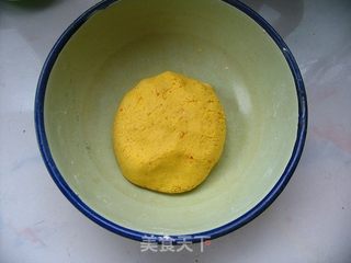 蜜豆迷你小南瓜的做法步骤:3