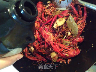 挺不了诱惑 麻辣小龙虾的做法步骤:11
