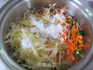 变废为宝之【米饭土豆饼】的做法步骤:5