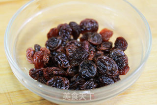 葡萄干菠萝粒面包的做法步骤:5