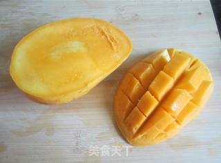芒果冰沙的做法步骤：2