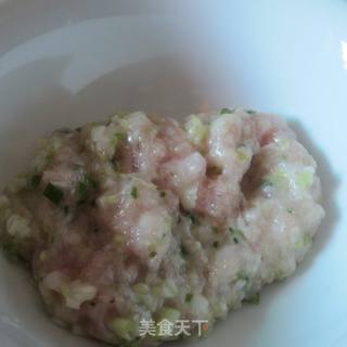 香葱肉饼----甜中带咸的做法步骤：4