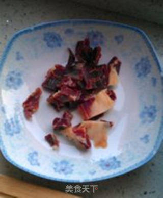 西班牙火腿肉炒豆角的做法步骤:2