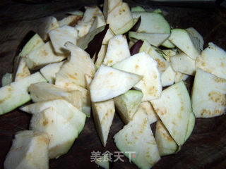 酱烧茄子的做法步骤：1