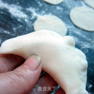 香甜甜的--------油煎糖饺的做法步骤:5