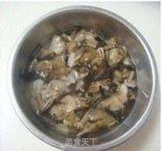 小鸡炖蘑菇的做法步骤:3