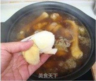小鸡炖蘑菇的做法步骤:11