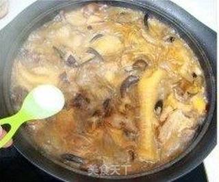小鸡炖蘑菇的做法步骤:14