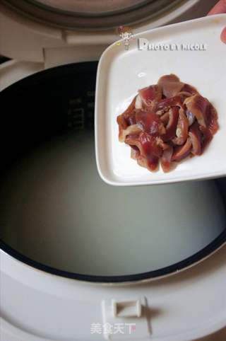 枸杞鸡肾双麦粥的做法步骤:4